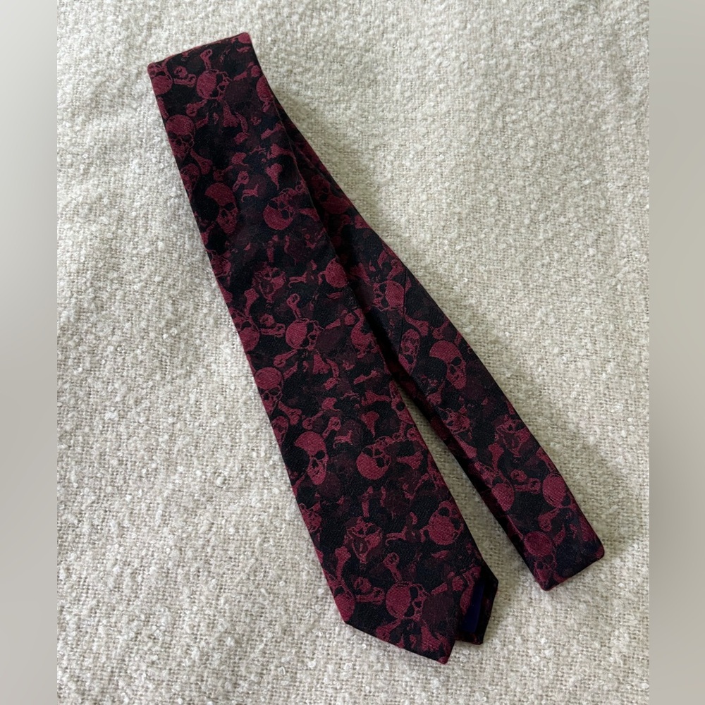 Skull Tie